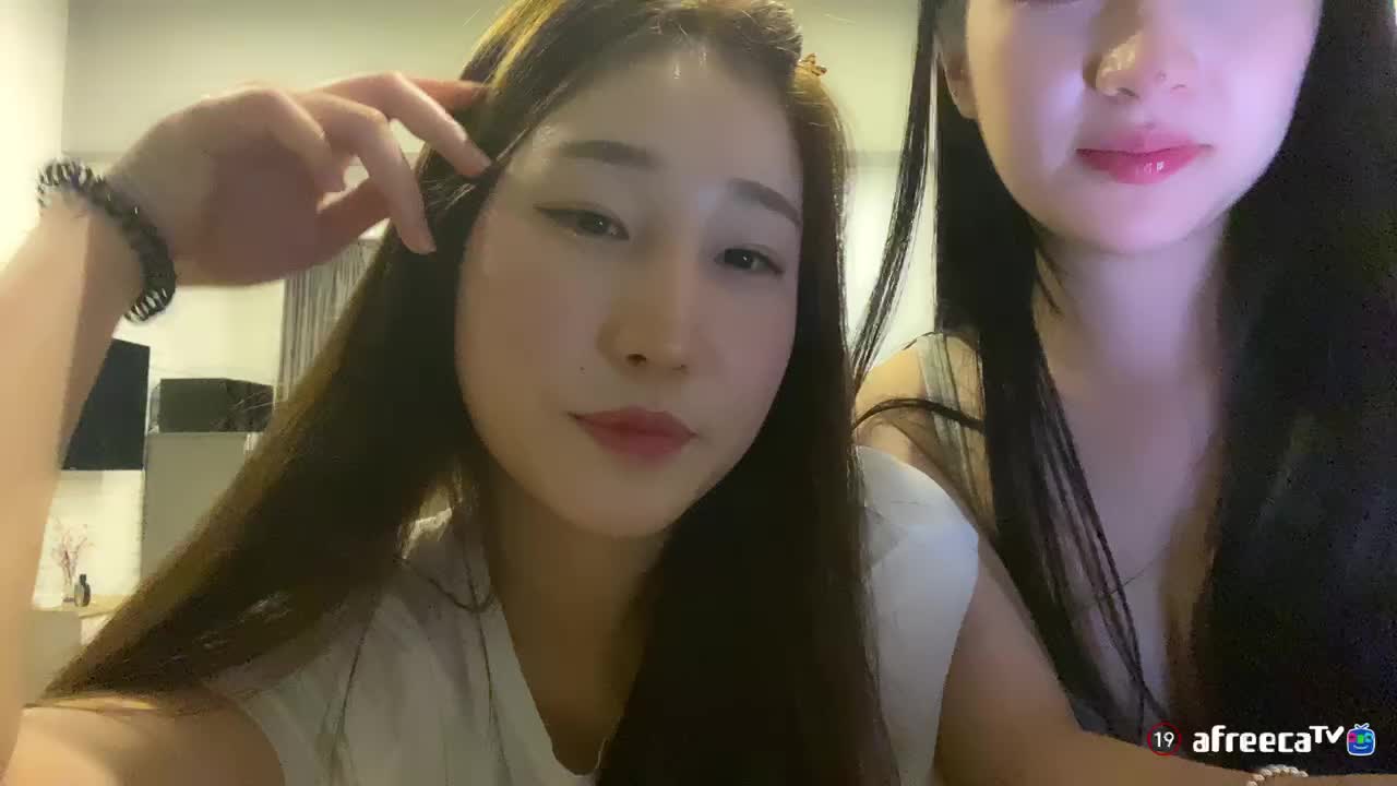 BJ야동-요청- BJ 사슴이 레즈커플 BJ 아프리카 19금방송 4