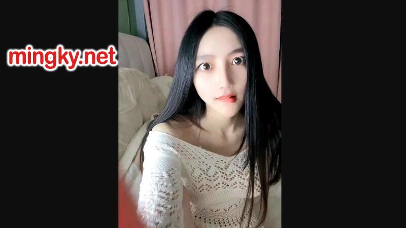 중국야동-케켈운동으로 보지 단련하는 미녀여캠